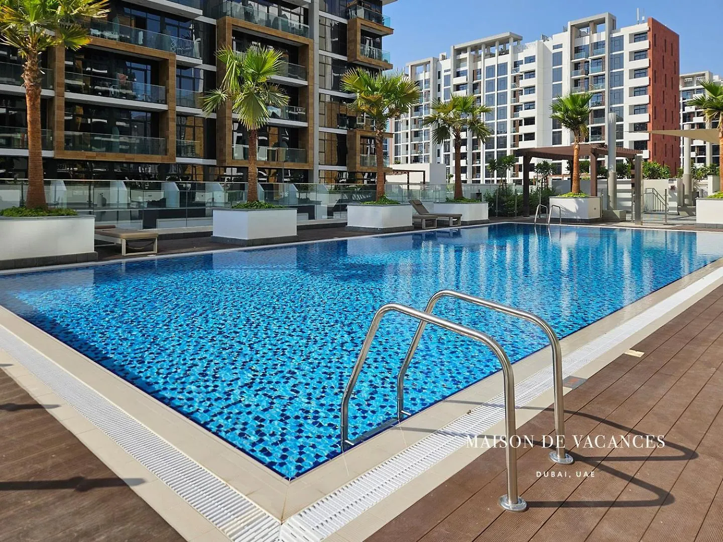 Pool View Studio 10Mins From Dubai Mall Apartment